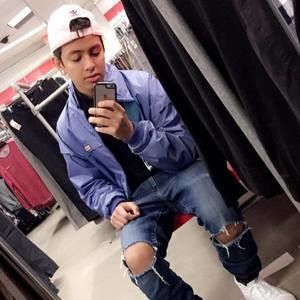 Meet your Posher, Hernandez